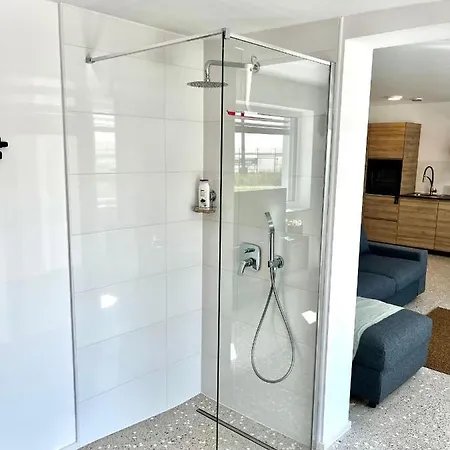 Chic&cozy With Sauna Apartment Laibach